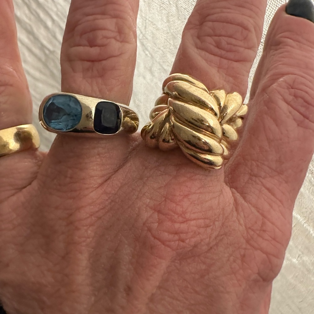 14k White Gold doughnut Ring with Blue iolite, blue topaz and amethyst - Picture 7 of 8